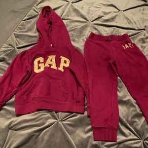 Toddler girls GAP sweatsuit